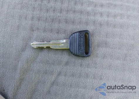 2000 Honda Civic Value Package z USA, uszkodzony, nr VIN 2HGEJ6618YH541005